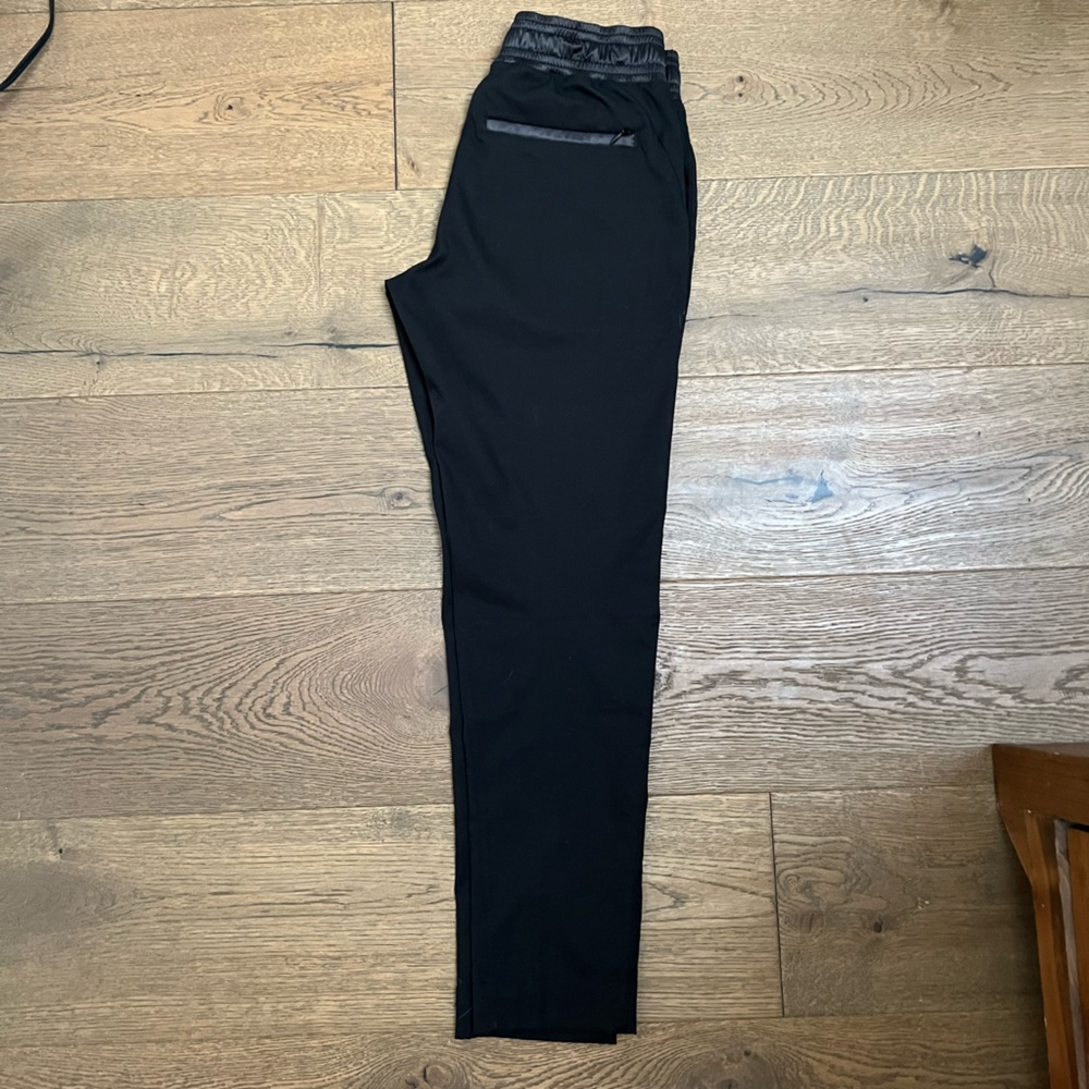 Lululemon On the move black pants, size 2